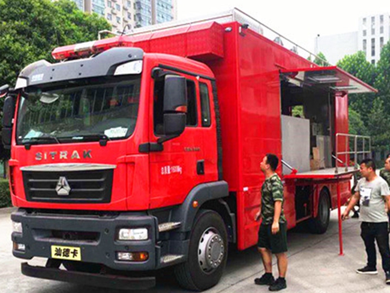 重汽汕德卡饮食保障车